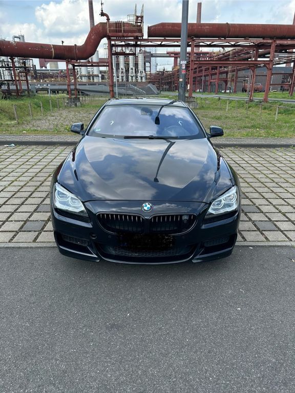 Blau Gebraucht 2013 BMW 650 M Sport Coupé | 18.900 € - Bild 1/4
