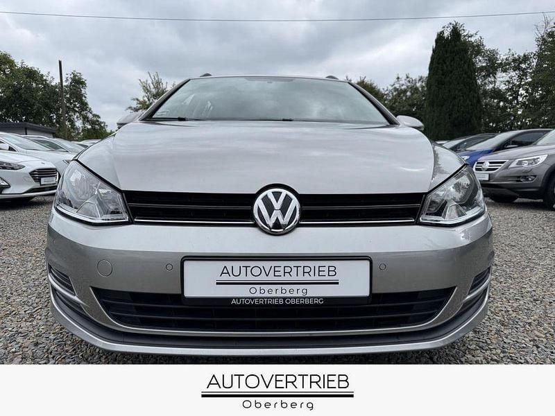Silber Gebraucht 2016 VW Golf VII Limousine | 10.990 € (Fairer Preis) - Bild 1/4