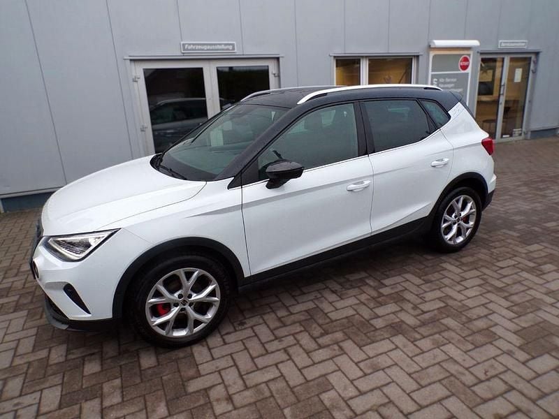 Gebraucht Seat Arona FR 150 PS (110 kW) 2024 Weiß SUV