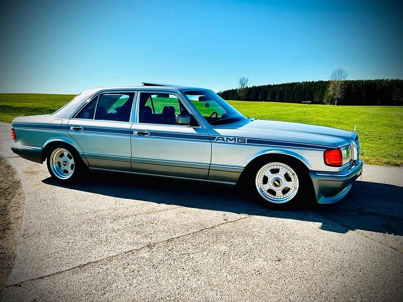Silber Gebraucht 1988 Mercedes S300 AMG Limousine | 12.999 € - Bild 1/4