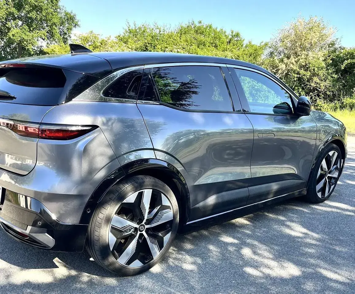 Gebraucht Renault Megane E-Tech Techno 160 kW (218 PS) 2022 Grau Limousine