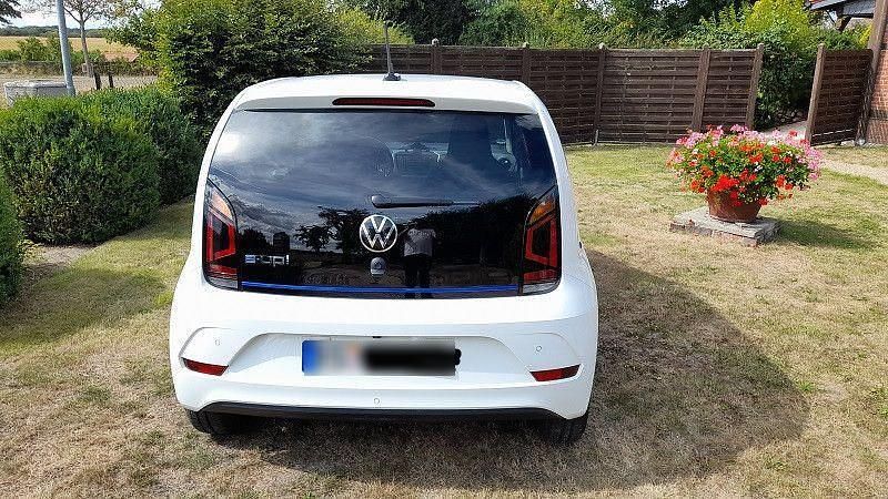 Gebraucht VW e-up! Style 61 kW (83 PS) 2022 Weiß Kleinwagen