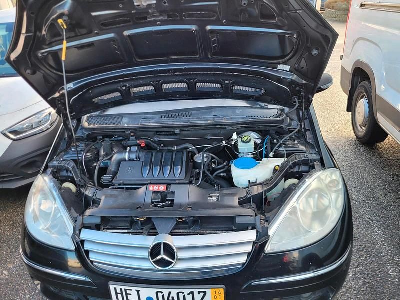 Schwarz Gebraucht 2005 Mercedes A180 Kombi | 800 € (Superpreis) - Bild 1/4