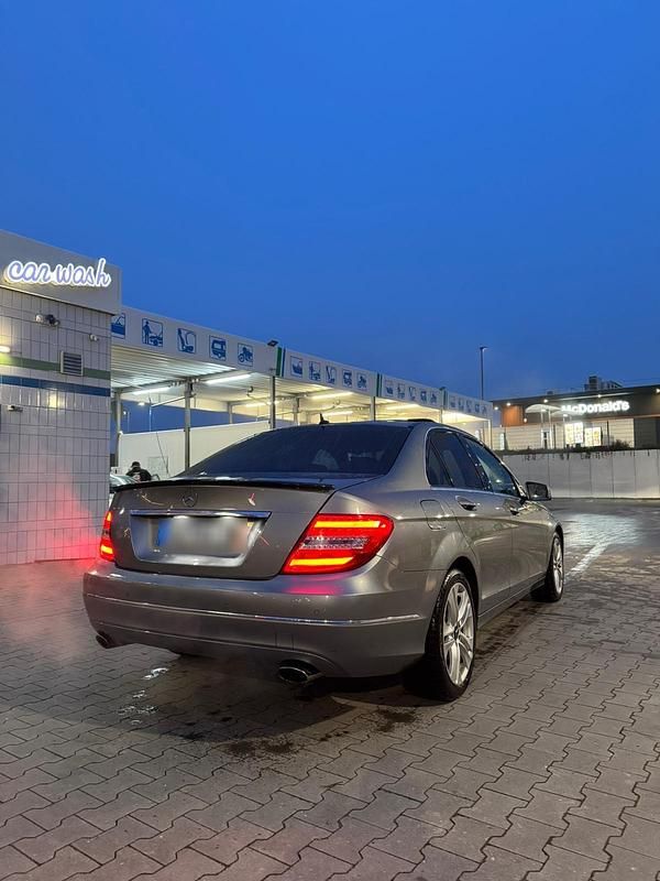 Gebraucht Mercedes C350 265 PS (194 kW) 2012 Grau Limousine