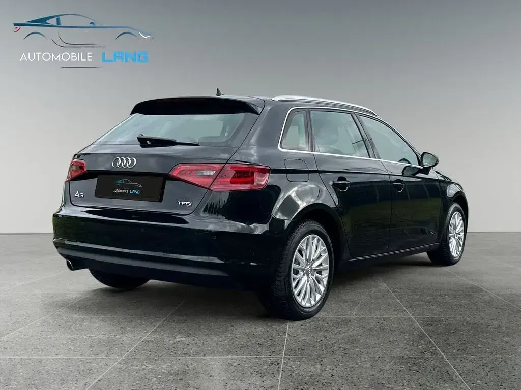 Gebraucht Audi A3 Ambiente 110 PS (80 kW) 2015 Schwarz Limousine