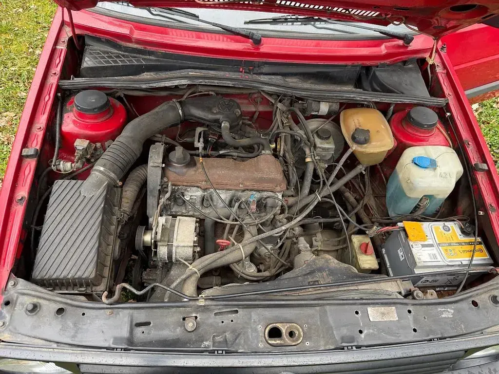 Używany VW Golf II 90 KM (66 kW) 1989 Czerwony Hatchback