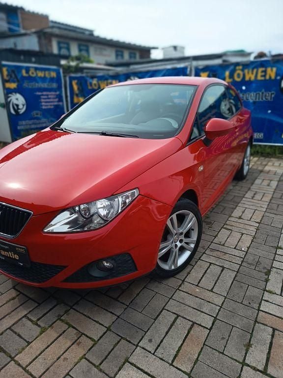 Rot Gebraucht 2009 Seat Ibiza SC Stylance Kleinwagen | 6.990 € (Etwas zu teuer) - Bild 1/4