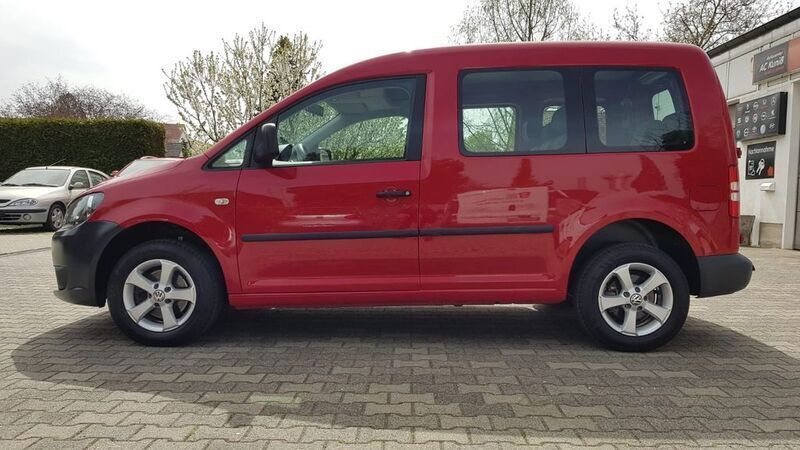 Gebraucht VW Caddy 102 PS (75 kW) 2014 Rot Van / Kleinbus