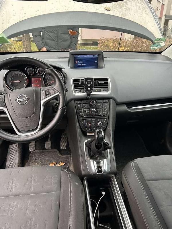 Gebraucht Opel Meriva Innovation 140 PS (102 kW) 2010 Beige Van / Kleinbus