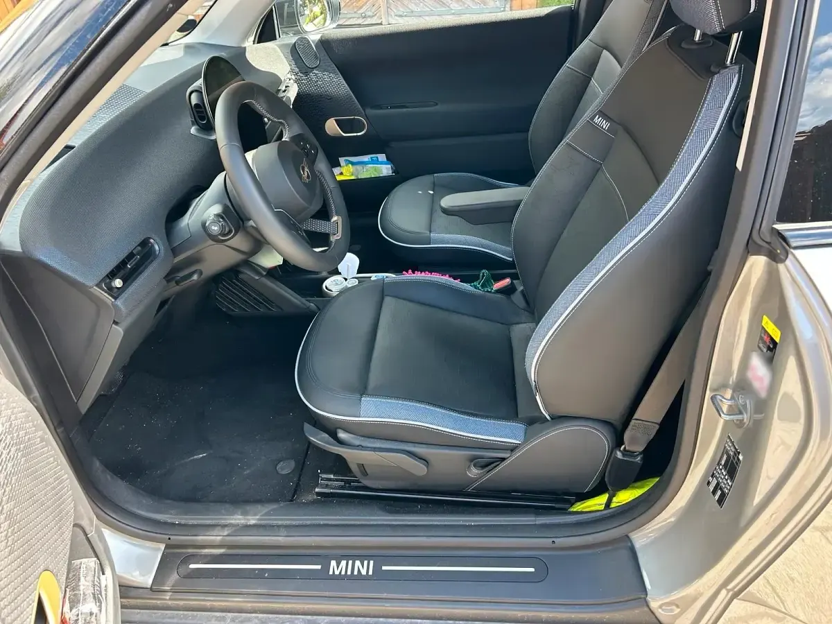 Gebraucht Mini Cooper 135 kW (184 PS) 2024 Silber Kleinwagen