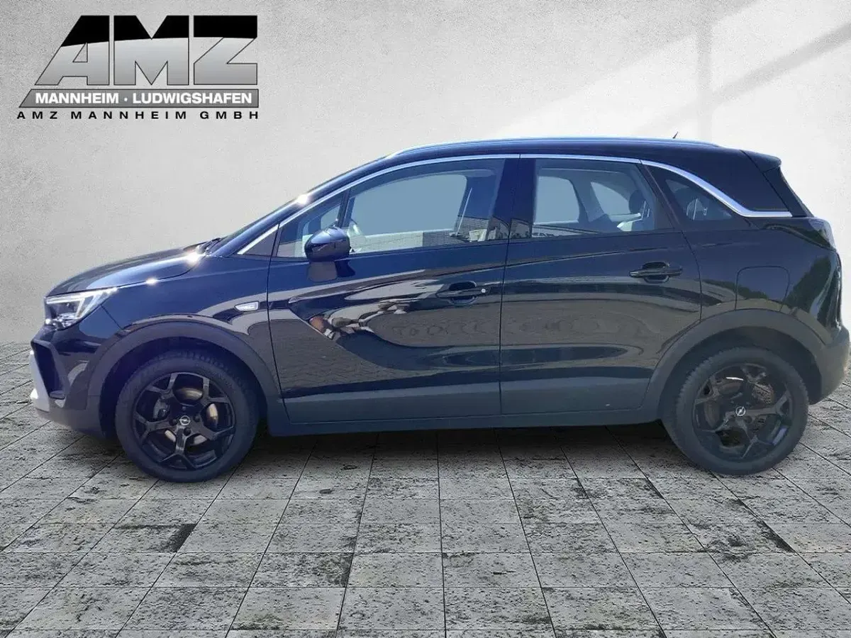Gebraucht Opel Crossland Elegance 110 PS (80 kW) 2023 Lackierung schwarz perla nera/ SUV