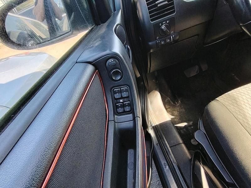 Gebraucht Opel Zafira 147 PS (108 kW) 2004 Silber Van / Kleinbus