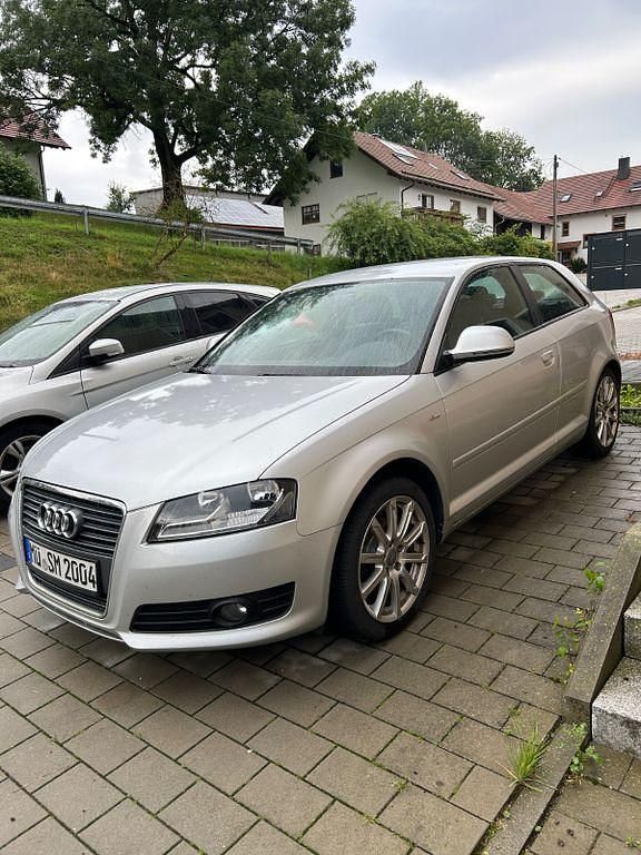 Silber Gebraucht 2009 Audi A3 S-Line Limousine | 4.600 € (Fairer Preis) - Bild 1/4