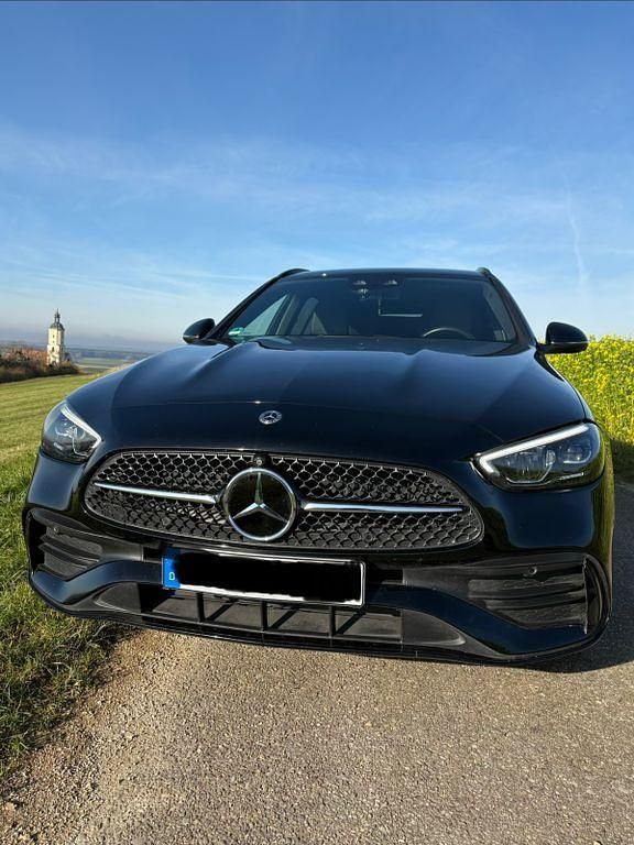 Gebraucht Mercedes C300e 313 PS (230 kW) 2023 Schwarz Kombi