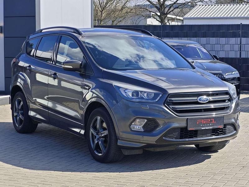 Gebraucht Ford Kuga ST-Line 179 PS (131 kW) 2017 Grau SUV