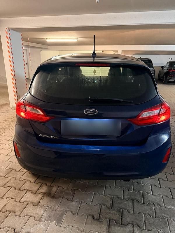 Gebraucht Ford Fiesta 70 PS (51 kW) 2018 Blau Kleinwagen