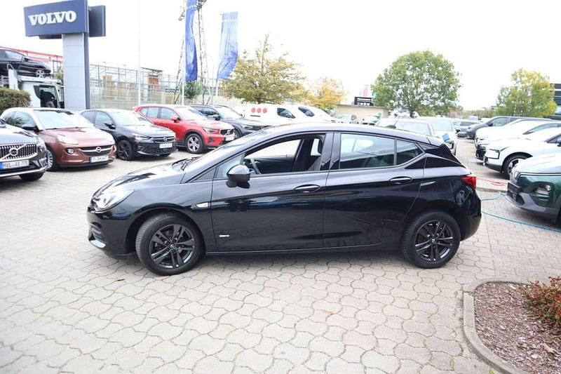 Gebraucht Opel Astra Design & Tech 110 PS (80 kW) 2021 Schwarz Limousine