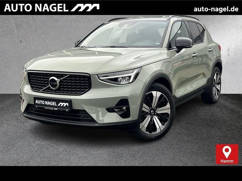 Grün Gebraucht 2022 Volvo XC40 Ultimate SUV | 35.500 € (Etwas zu teuer) - Bild 1/4