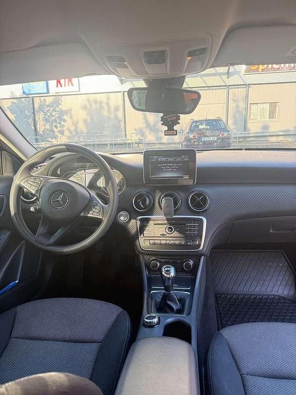 Gebraucht Mercedes GLA180 136 PS (100 kW) 2018 SUV