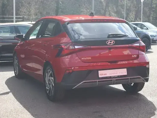 Neu Hyundai i20 79 PS (58 kW) 2025 Rot Kleinwagen