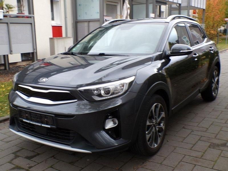 Platinum graphite Gebraucht 2017 Kia Stonic Spirit SUV | 9.840 € (Superpreis) - Bild 1/4