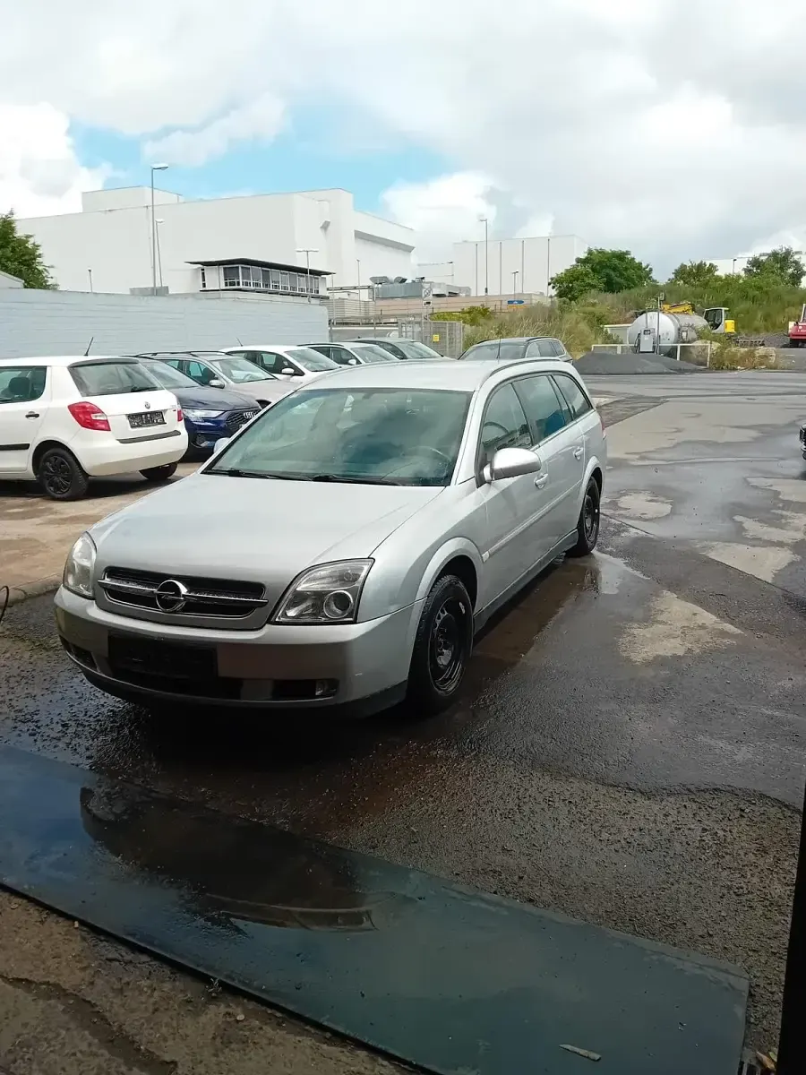 Gebraucht Opel Vectra 150 PS (110 kW) 2004 Silber Kombi
