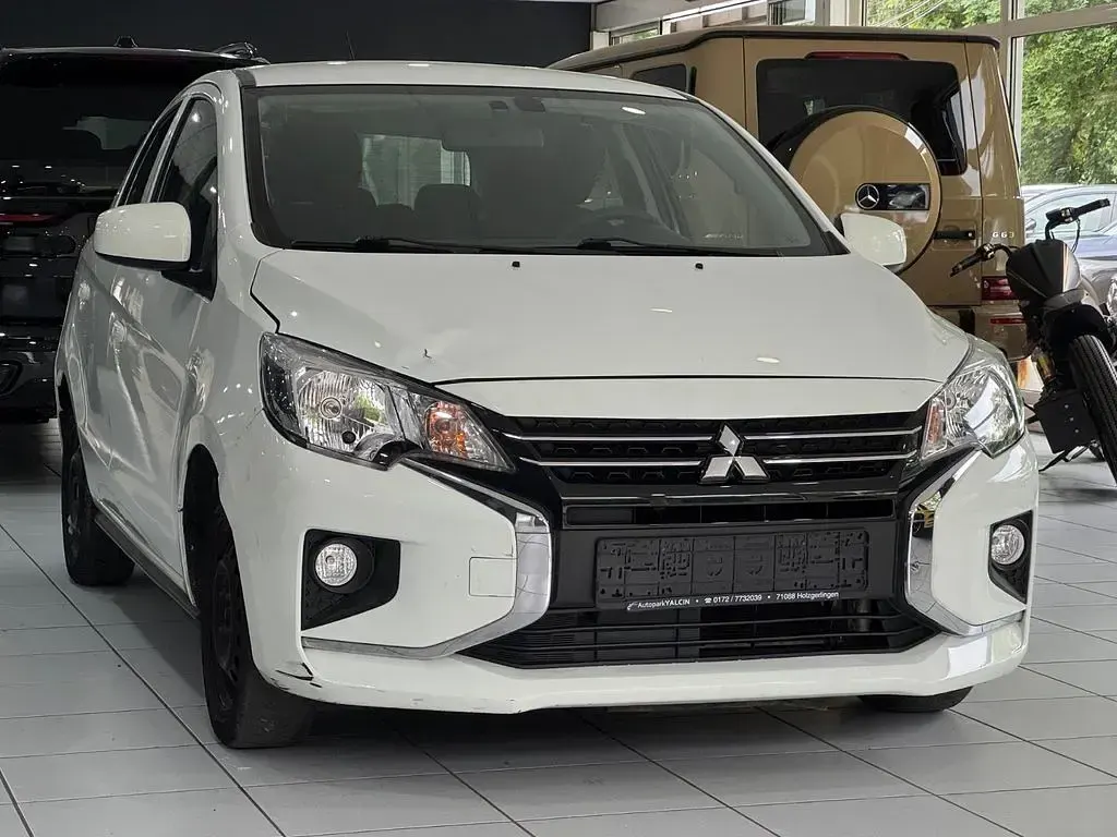 Gebraucht Mitsubishi Space Star Select 71 PS (52 kW) 2022 Weiß Kleinwagen
