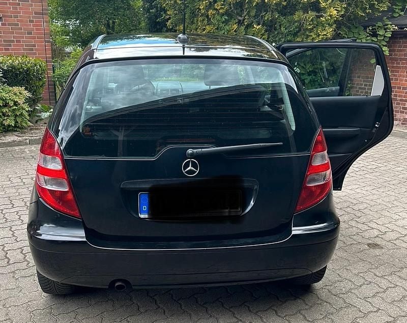 Gebraucht Mercedes A150 95 PS (69 kW) 2005 Schwarz Limousine