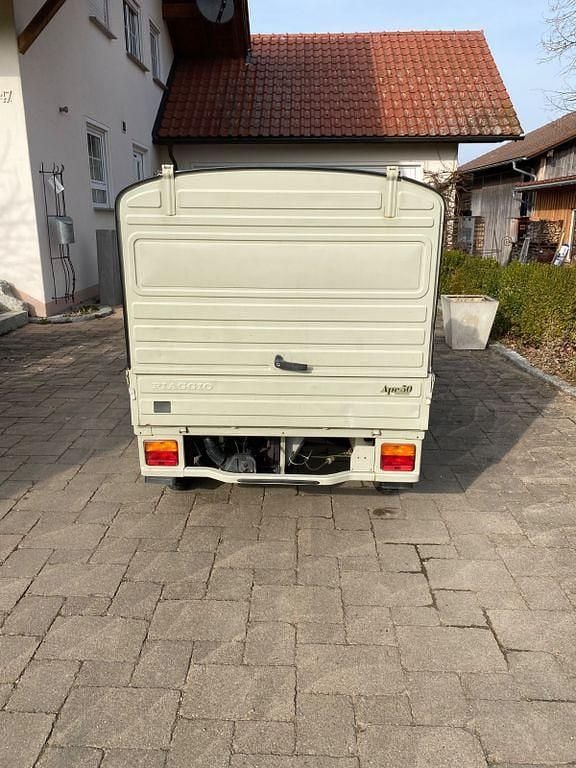Second-hand Piaggio APE 2011 Bej