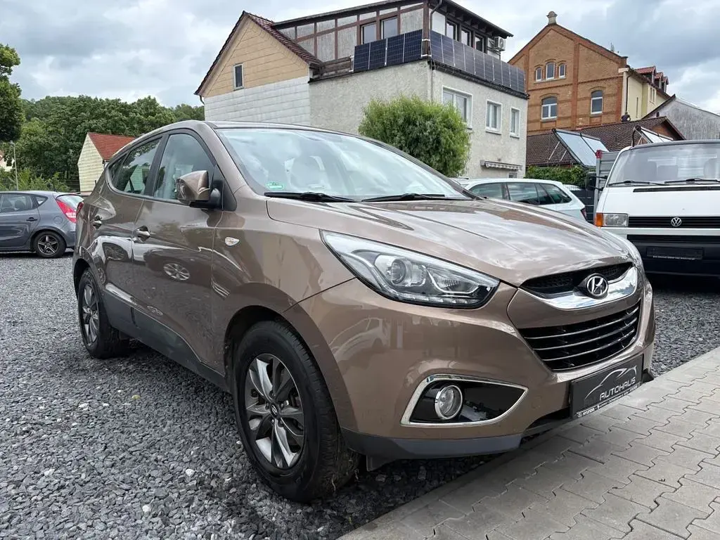 Gebraucht Hyundai ix35 Comfort 135 PS (99 kW) 2015 Braun SUV