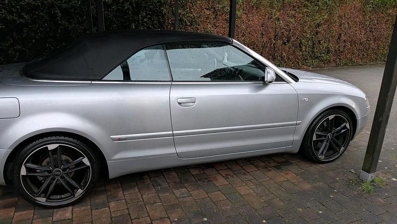 Gebraucht Audi A4 Cabriolet S-Line 170 PS (125 kW) 2002 Silber Cabrio