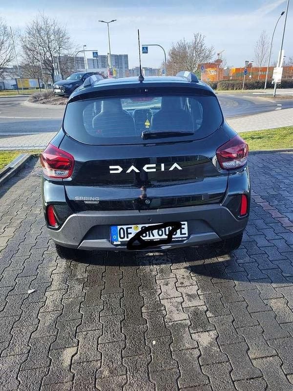 Second-hand Dacia Spring Essentiel 33 kW (45 CP) 2024 Negru Hatchback