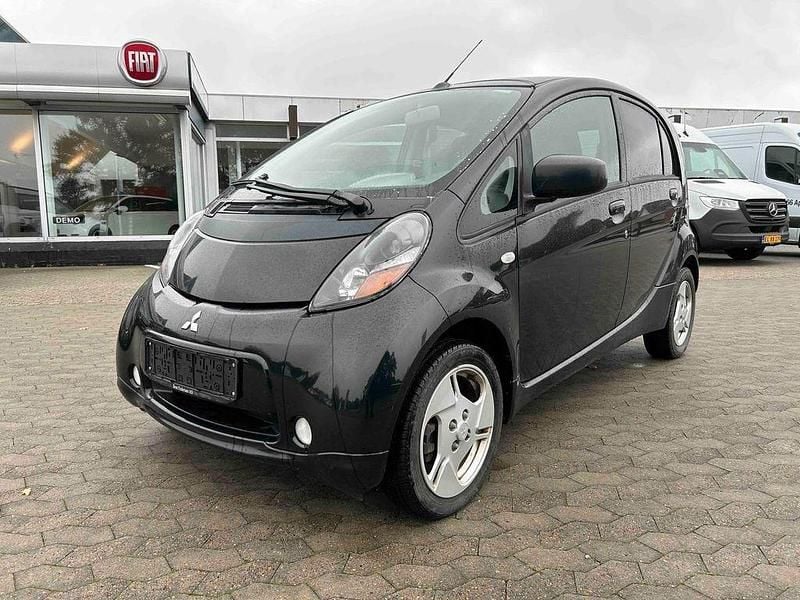 Schwarz Gebraucht 2011 Mitsubishi i-MiEV Basis Kleinwagen | 2.375 € - Bild 1/4