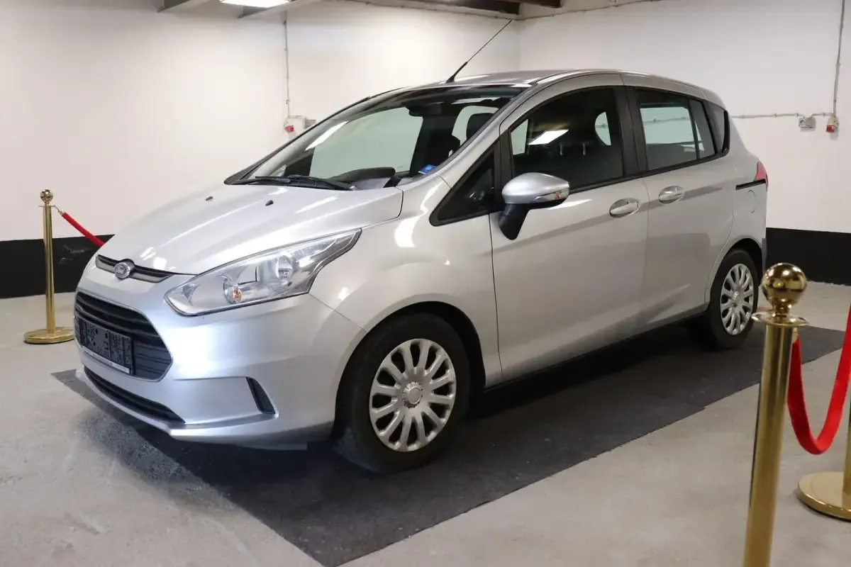 Gebraucht Ford B-MAX Trend 75 PS (55 kW) 2014 Silber Van / Kleinbus