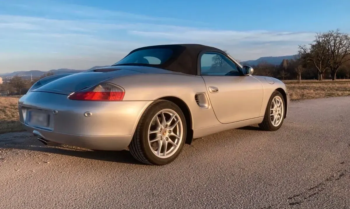 Gebraucht Porsche 986 Boxster 220 PS (161 kW) 2000 Silber Cabrio