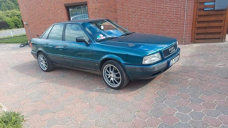 Grün Gebraucht 1991 Audi 80 Limousine | 2.200 € - Bild 1/4