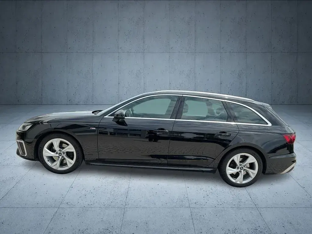 Gebraucht Audi A4 S-Line 150 PS (110 kW) 2021 Schwarz (metallic) Kombi
