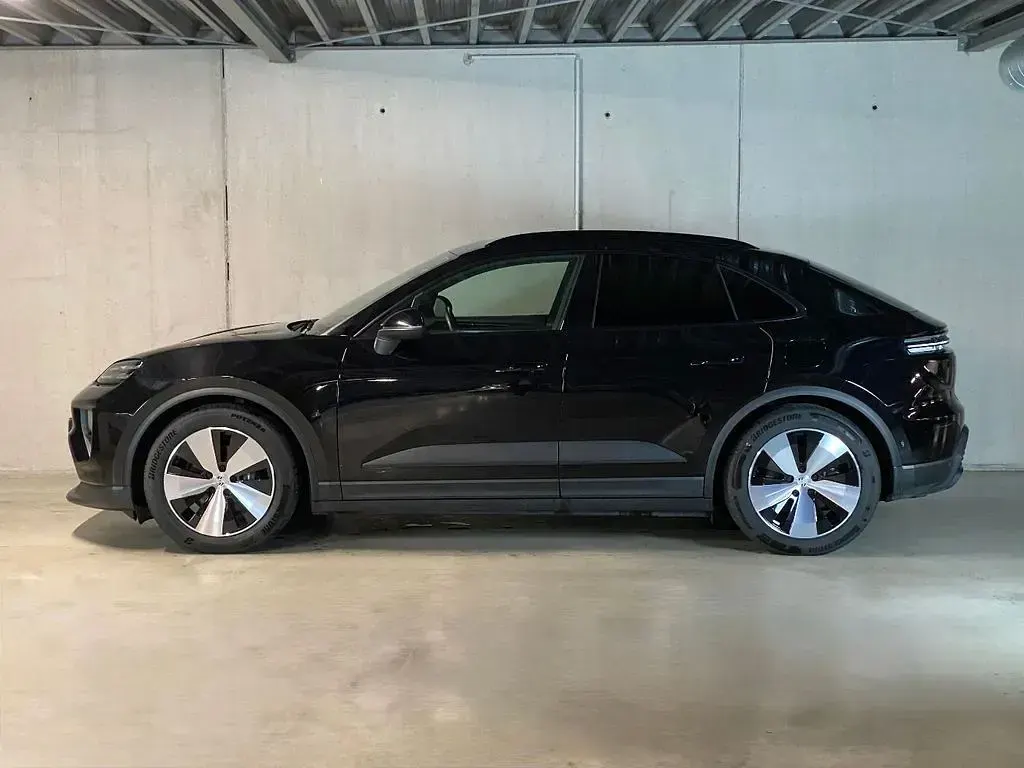 Gebraucht Porsche Macan 300 kW (408 PS) 2024 Schwarz SUV