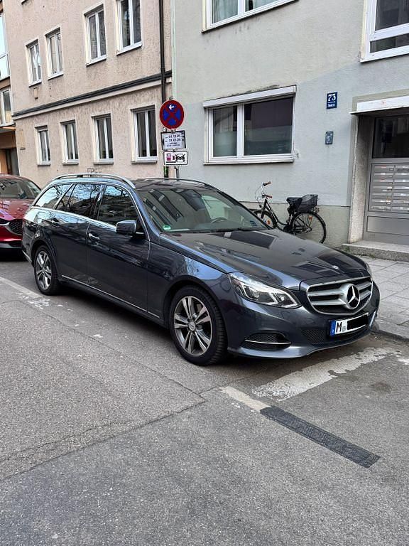 Gebraucht Mercedes E300 Avantgarde 231 PS (169 kW) 2013 Grau Limousine