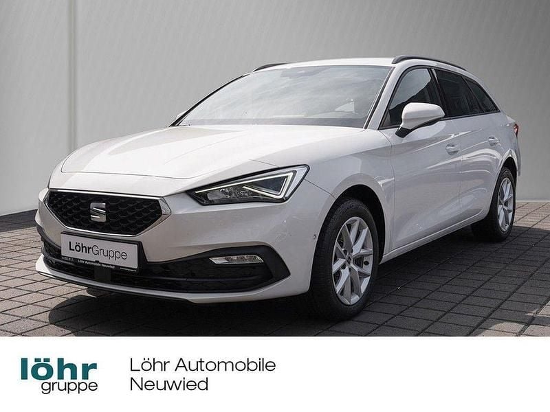 Candy weiß Gebraucht 2022 Seat Leon Style Kombi | 20.980 € (Guter Preis) - Bild 1/4