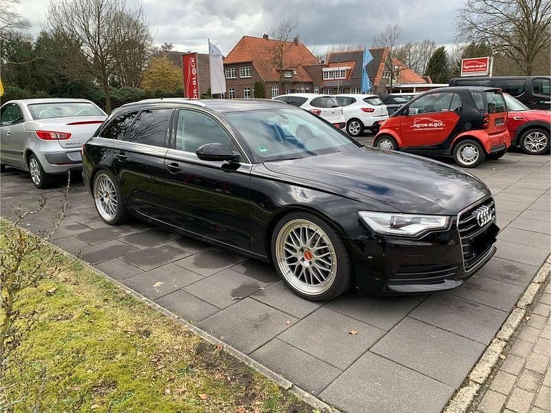 Gebraucht Audi A6 177 PS (130 kW) 2012 Brillantschwarz Kombi