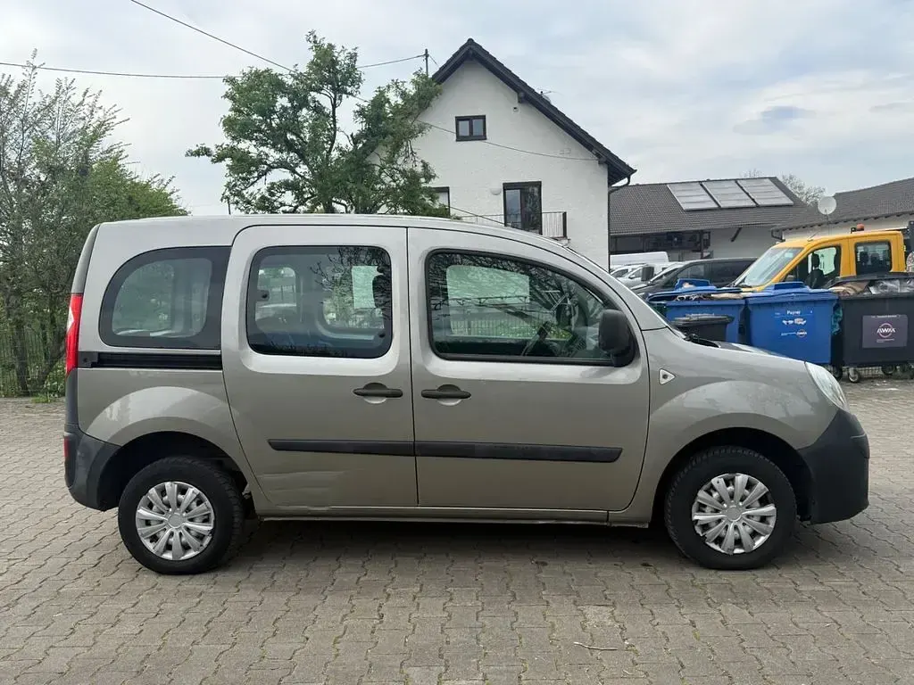 Gebraucht Renault Kangoo 87 PS (63 kW) 2010 Van / Kleinbus