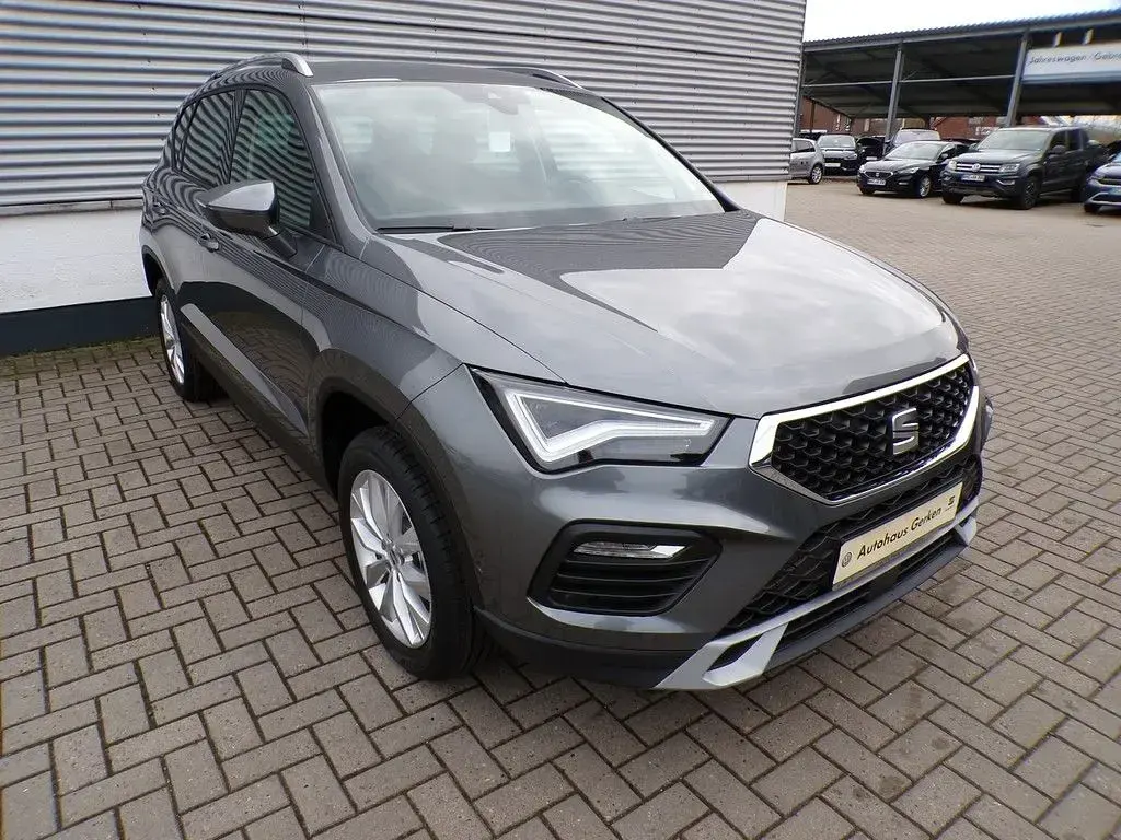 Gebraucht Seat Ateca Style 150 PS (110 kW) 2026 Grau SUV