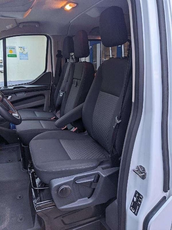 Gebraucht Ford Transit Custom Trend 131 PS (96 kW) 2022 Frostweiß Van