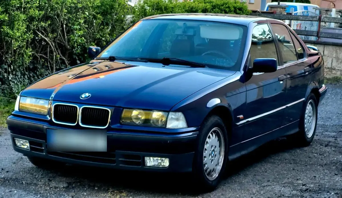 Gebraucht BMW 316 100 PS (73 kW) 1996 Blau Limousine