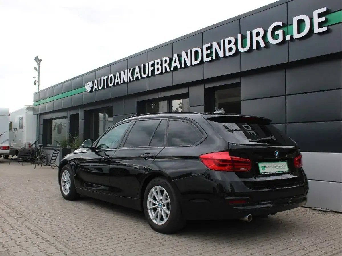 Gebraucht BMW 316 Advantage 116 PS (85 kW) 2019 Schwarz Kombi