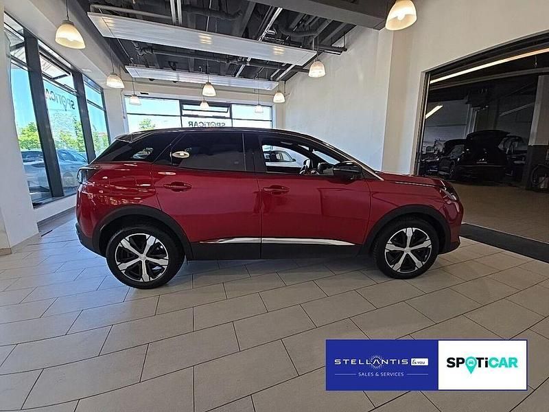 Gebraucht Peugeot 3008 Allure 131 PS (96 kW) 2023 Rot SUV