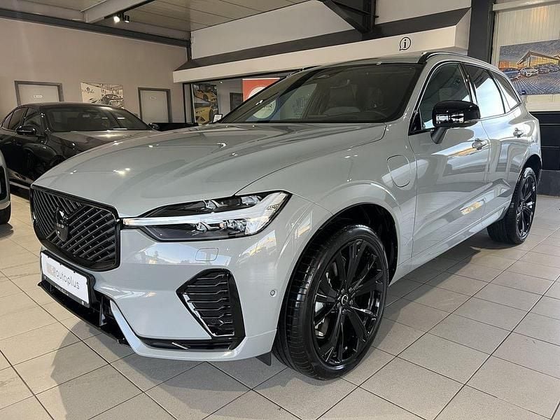 Vapour grey Neu 2025 Volvo XC60 Plus SUV | 61.950 € (Fairer Preis) - Bild 1/4