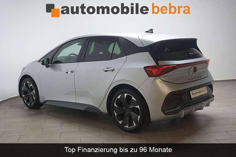 Gebraucht Cupra Born e-Boost 169 kW (231 PS) 2023 Geysirsilber Kleinwagen