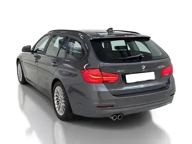 Gebraucht BMW 330 Advantage 252 PS (185 kW) 2018 Grau Kombi